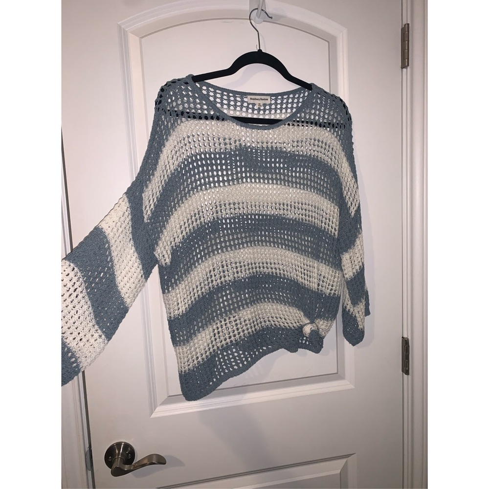 Women’s knit top
